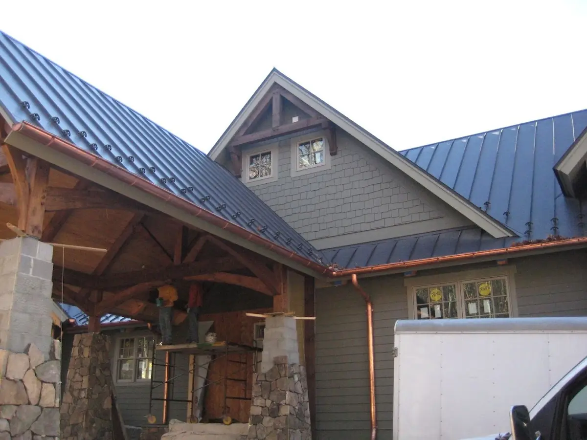 Craftsman Roofing team delivering quality roofing work in Burke Centre